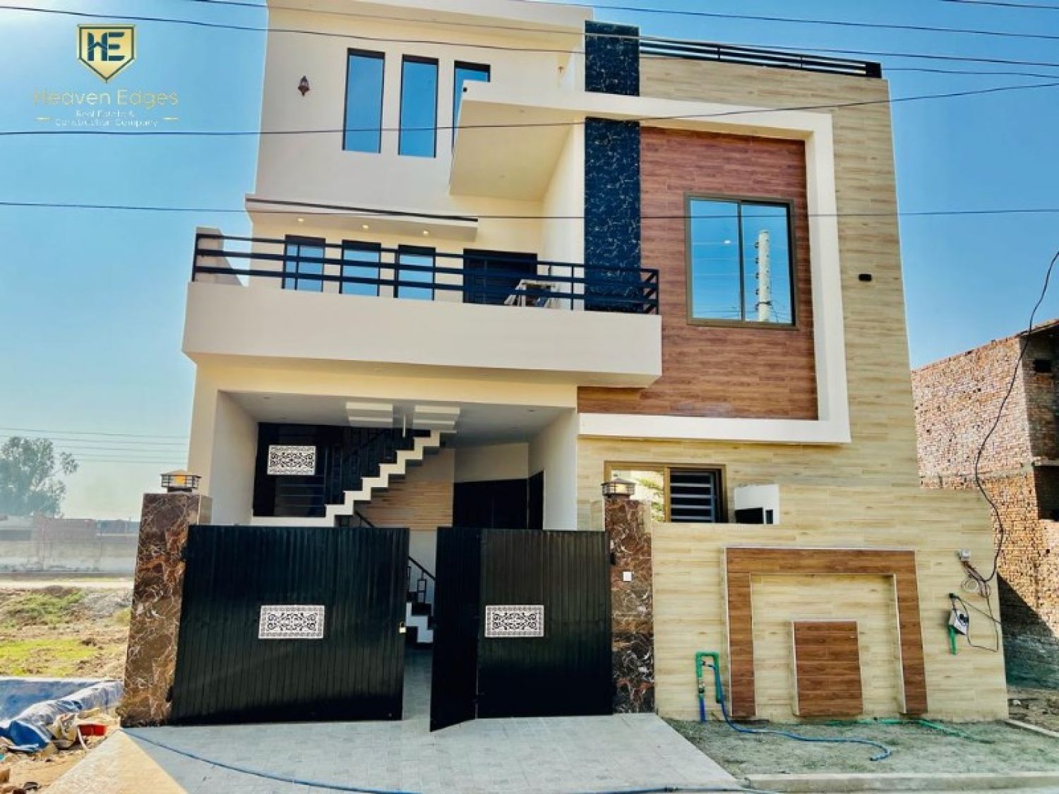 5 Marla Double Storey House For Sale  in Gulberg City